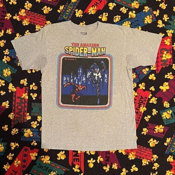 The Amazing Spider-Man vs. Venom Digital Pixel Grey Graphic Tee Shirt / Size M - Picture 1 of 4